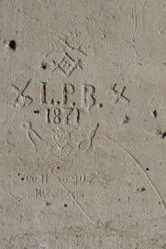 France, Yvelines (78), château de Versailles, classé Patrimoine Mondial de l'UNESCO, graffitis datant de la commune dans l'Orangerie