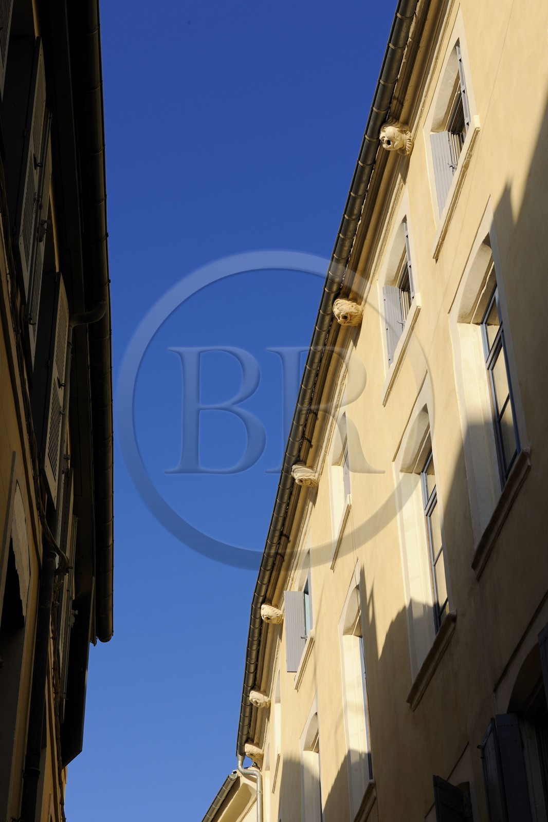 France, Gard (30), Nimes, immeuble rue Auguste Pelet