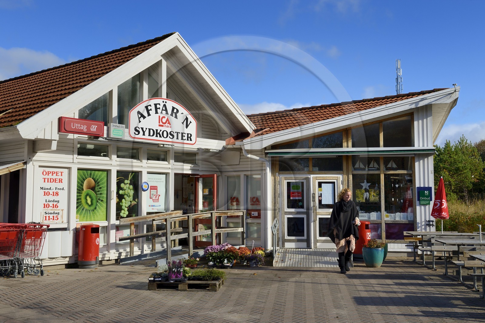 Suède, Västra Götaland, Iles Koster, Sydkoster, la seule épicerie supermarché de l'ile à Torget
