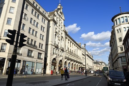 Royaume-Uni, Londres, boutiques sur Piccadilly