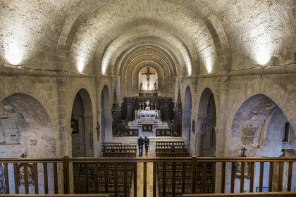 France, Aveyron (12), Causses et les Cévennes, paysage culturel de l'agro-pastoralisme méditerranéen, classés Patrimoine Mondial de l'UNESCO, Sainte-Eulalie-de-Cernon sur la route de Saint-Jacques-de-Compostelle, église Sainte-Eulalie