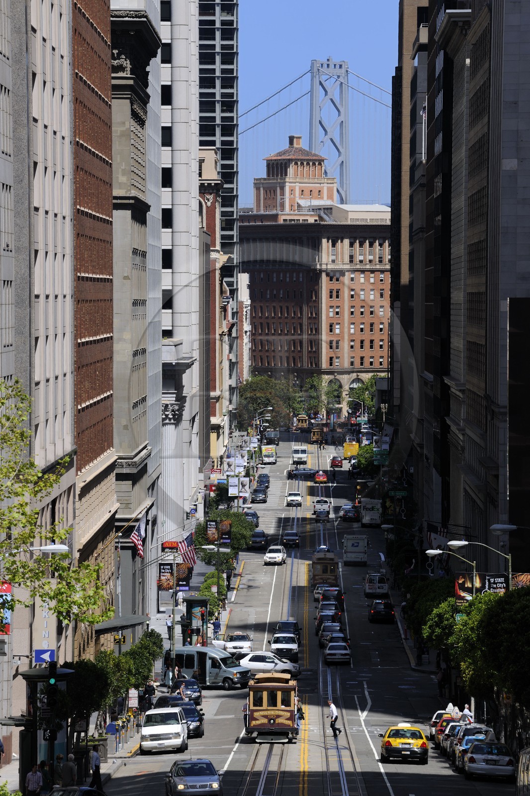 Etats-Unis, Californie, San Francisco, financial district, Cable car dans Pine Street