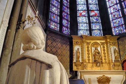 France, Puy-de-Dôme (63), Clermont-Ferrand, cathédrale Notre-Dame de l'Assomption du XIIIe siècle, chapelle Sainte-Anne