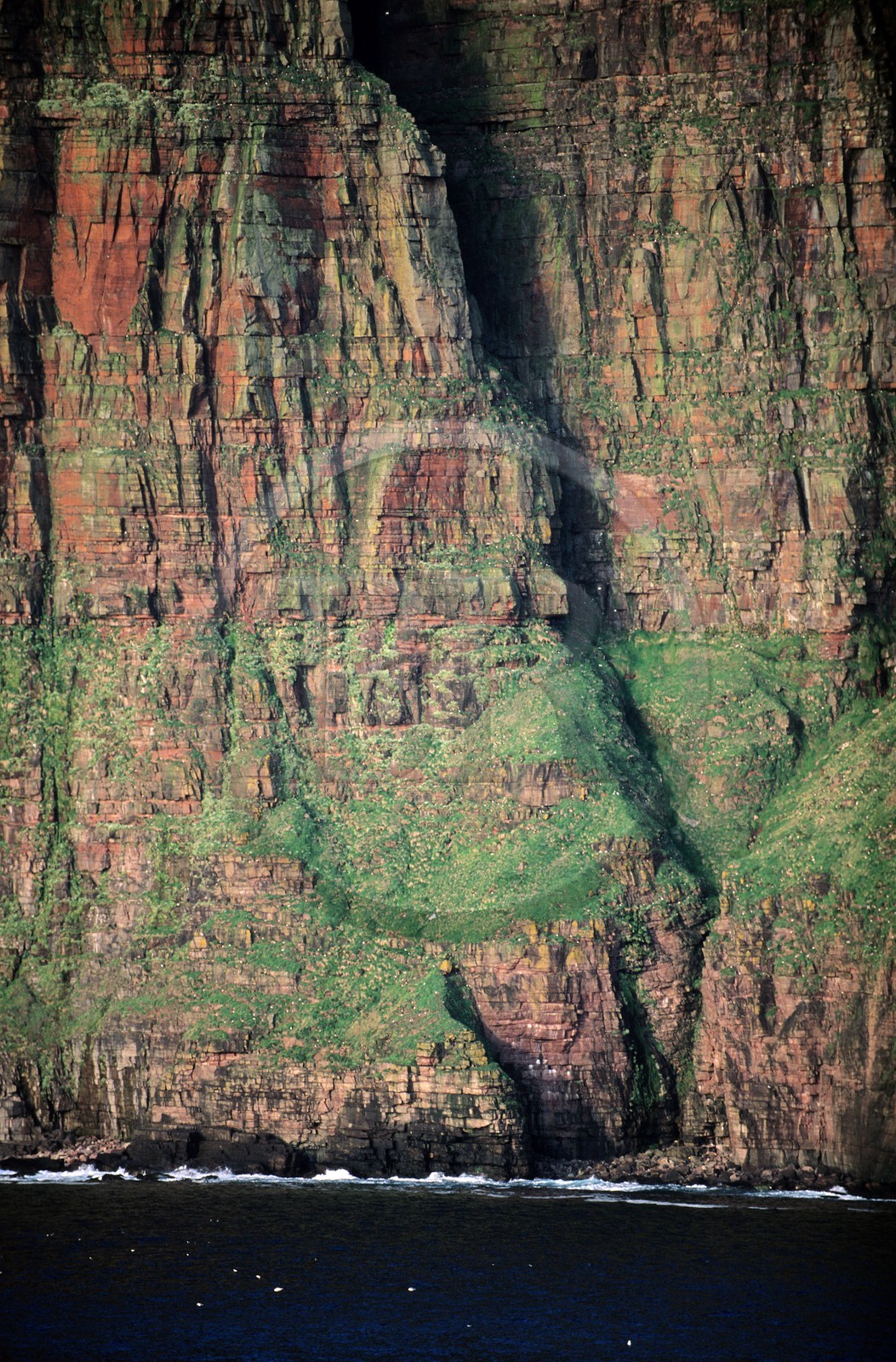 Royaume-Uni, Ecosse, îles Orcades, falaises de la côte occidentale de l'île de Hoy