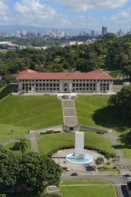 Panama, Panama City, ancienne zone américaine du Canal de Panama, ancien batiment de la direction du Canal (vue aérienne)