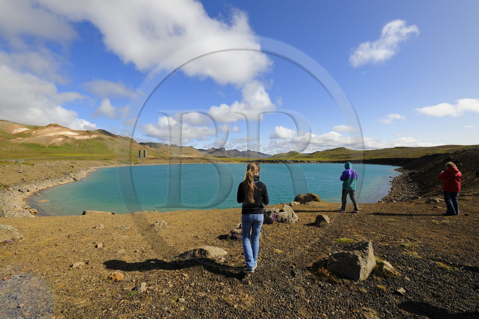 Islande, Région de Reykjavik, vallée de Krisuvik, le lac de Grainvatn au sud du lac Kleifarvatn