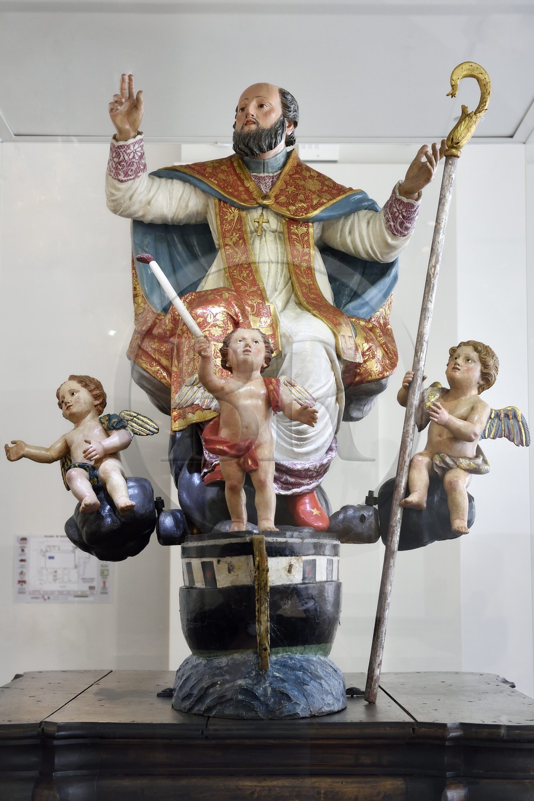 France, Haute-Corse (2B), Bastia, la Citadelle quartier de Terra-Nova, l'ancien palais des gouverneurs génois qui héberge le Musée d'Histoire de Bastia, groupe processionnel de Saint Erasme datant du XVIIIème siècle