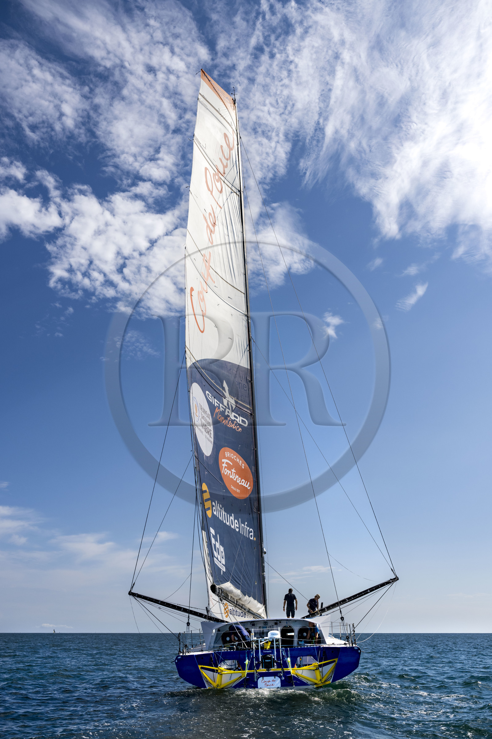 France, Vendée (85), Les-Sables-d'Olonne, le skipper Manuel Cousin en entrainement sur son voilier monocoque de 60 pieds IMOCA Coup de Pouce