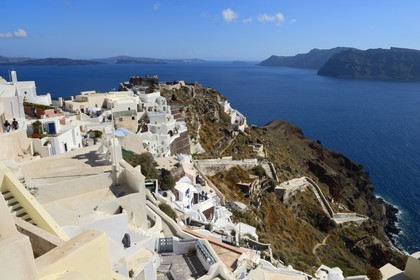 Grèce, Les Cyclades, mer Égée, île de Santorin (Thira ou Théra), le village de Oia qui surplombe la Caldera