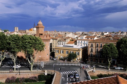 France, Pyrénées-Orientales (66), Perpignan, le Castillet, témoin des anciennes murailles