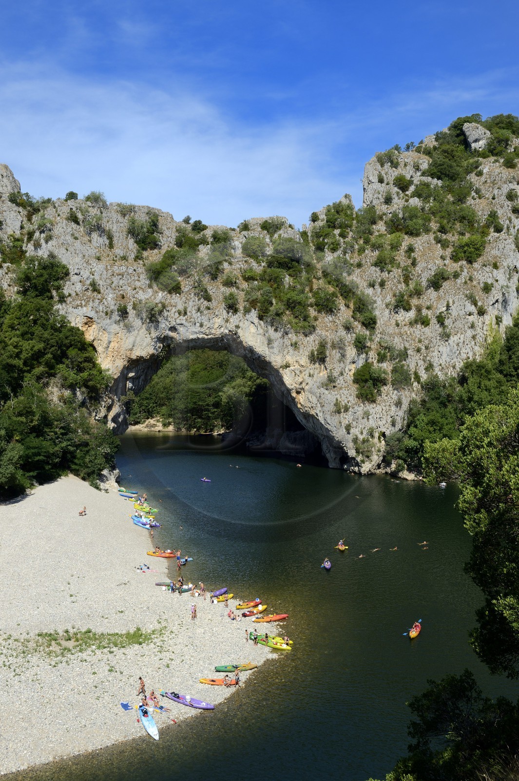France, Ardèche (07), les Gorges de l'Ardèche, Vallon Pont d'Arc, le Pont d'Arc sur l'Ardèche