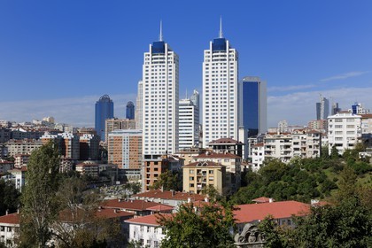 Turquie, Istanbul, nouveaux immeubles des quartiers nord de la rive européenne
