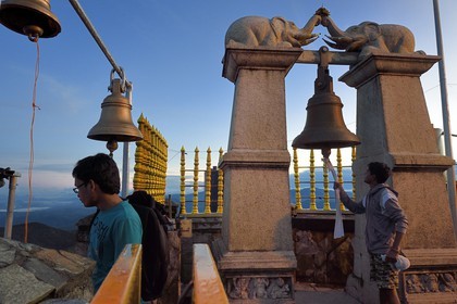 Sri Lanka, province du centre, Dalhousie, temple au sommet du Pic d'Adam (Adam's Peak)