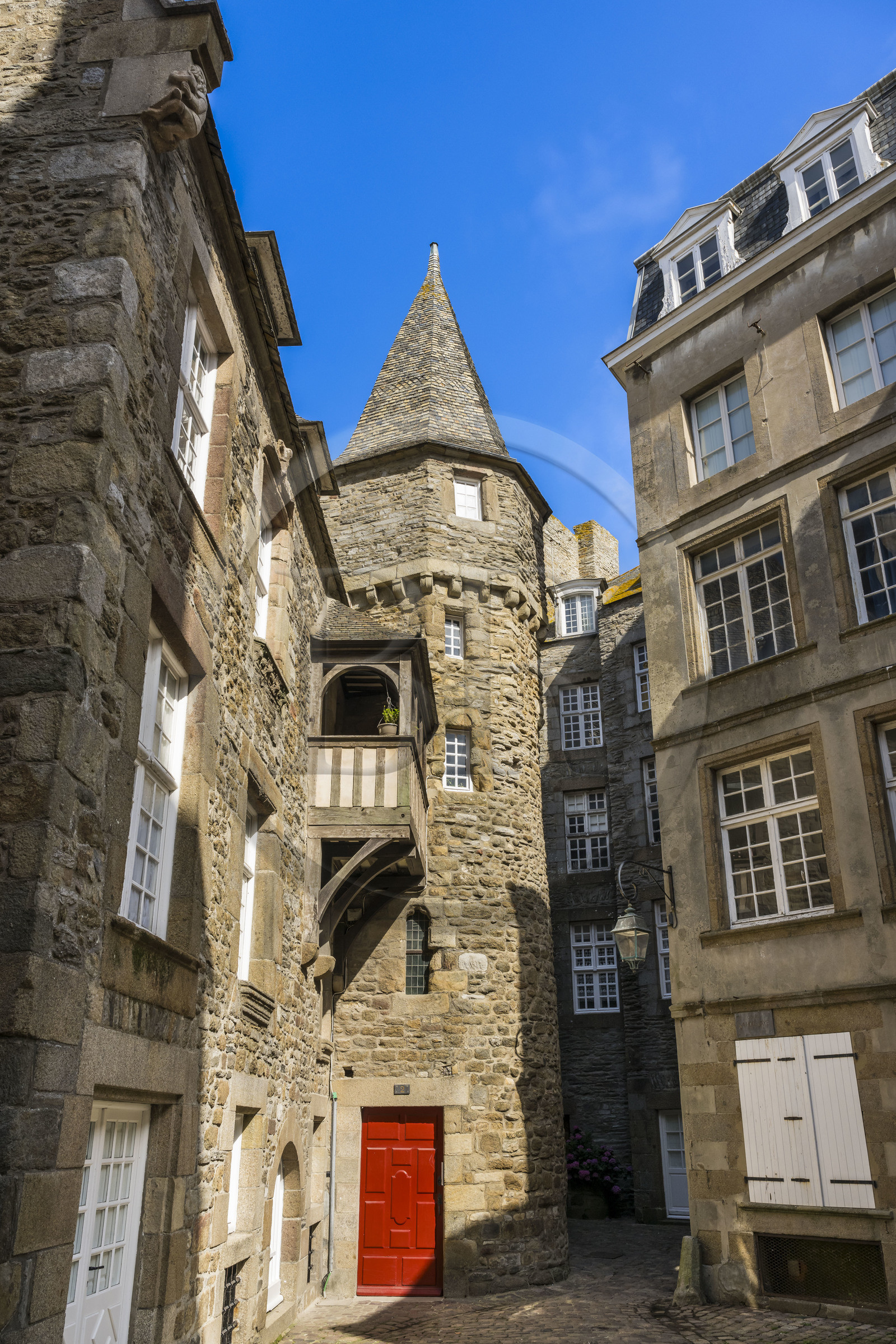 France, Ille-et-Vilaine (35), Côte d'Emeraude, Saint-Malo intra-muros, la cour de la Houssaye, maison dite de la duchesse Anne