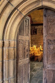France, Côtes-d'Armor (22), Ploumanach (region of Perros-Guirrec), porte d'entrée de la chapelle de la Clarté