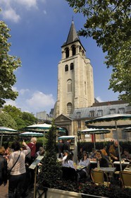 France, Paris (75), église Saint-Germain, place Saint-Germain-des-Prés, terrasse du Café de Flore