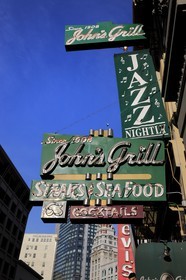 Etats-Unis, Californie, San Francisco, enseigne de club de jazz dans Ellis street dans le quartier de Union square