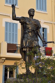 France, Var (83), Fréjus, Forum Julii, statue de Julius Agricola, général romain né à Fréjus (vers l'an 40)