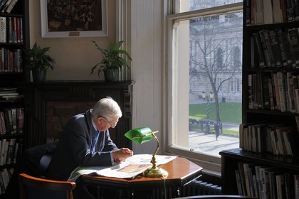 Royaume-Uni, Irlande du Nord, Belfast, Linen Hall Library (bibliothèque)