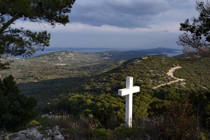 Croatie, Dalmatie, côte dalmate, Ile d’Ugljan, région de Preko, vue depuis les ruines du chateau Saint Michel