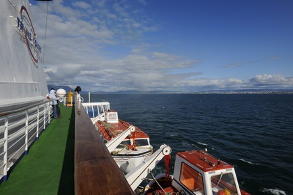 Islande, Reykjavik, le bateau de croisière Princess Danaé au sortir de la baie