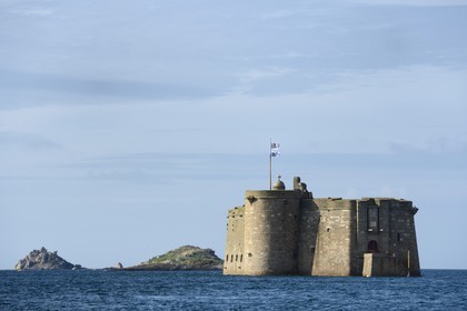 France, Finistère (29), baie de Morlaix, Carantec, le château du Taureau construit par Vauban au XVIIe siècle