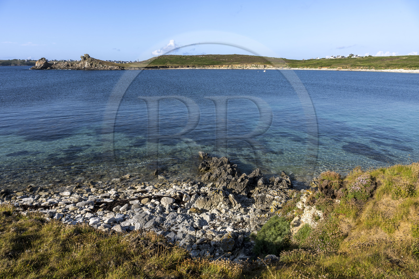 France, Finistère (29), Mer d'Iroise, Ile d'Ouessant, Baie de Lampaul, Porz Goret  sur la cote Sud