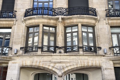 France, Meurthe et Moselle (54), Nancy, l'immeuble Henri Aimé abritant une agence de la banque LCL au 42-44 rue Saint-Dizier (1904) par les architectes Georges Biet et Eugène Vallin