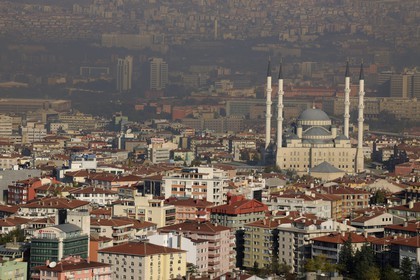 Turquie, Anatolie centrale, Ankara, la mosquée kocatepe camii point de mire du centre-ville moderne