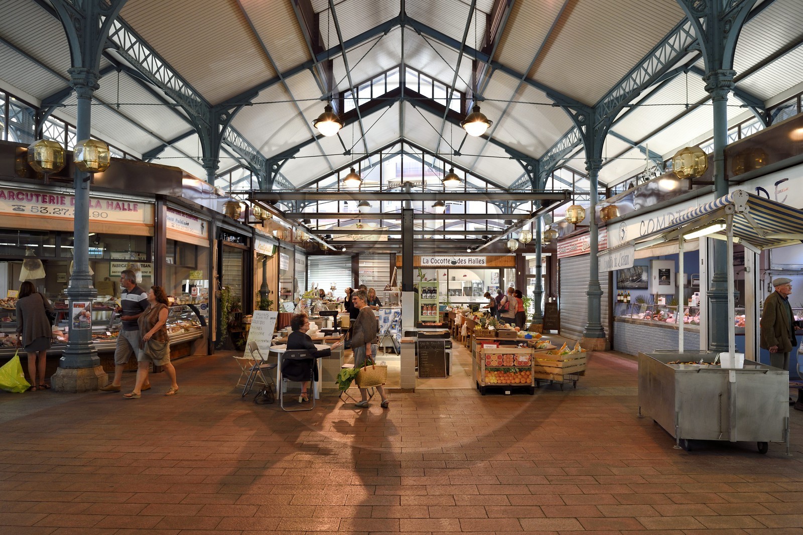 France, Dordogne (24), Périgord Pourpre, Bergerac, le marché couvert