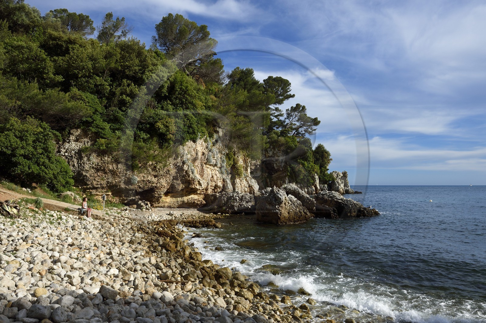 France, Alpes-Maritimes (06), Antibes, Cap d'Antibes, le sentier du Littoral Tire-poil (ou chemin des douaniers) à l'Anse de l'Argent Faux
