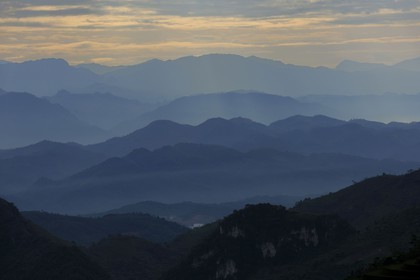 Vietnam, province de Lao Cai, région de Sapa, les montagnes environnantes