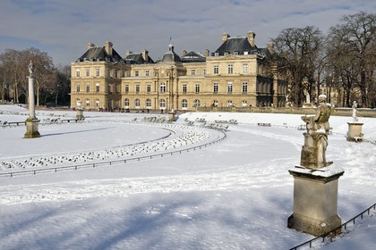 France, Paris (75), quartier Saint-Michel, le jardin du Luxembourg, le palais du Sénat