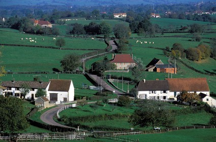 France, Saône-et-Loire (71), paysage du brionnais vers Saint-Christophe-en-Brionnais