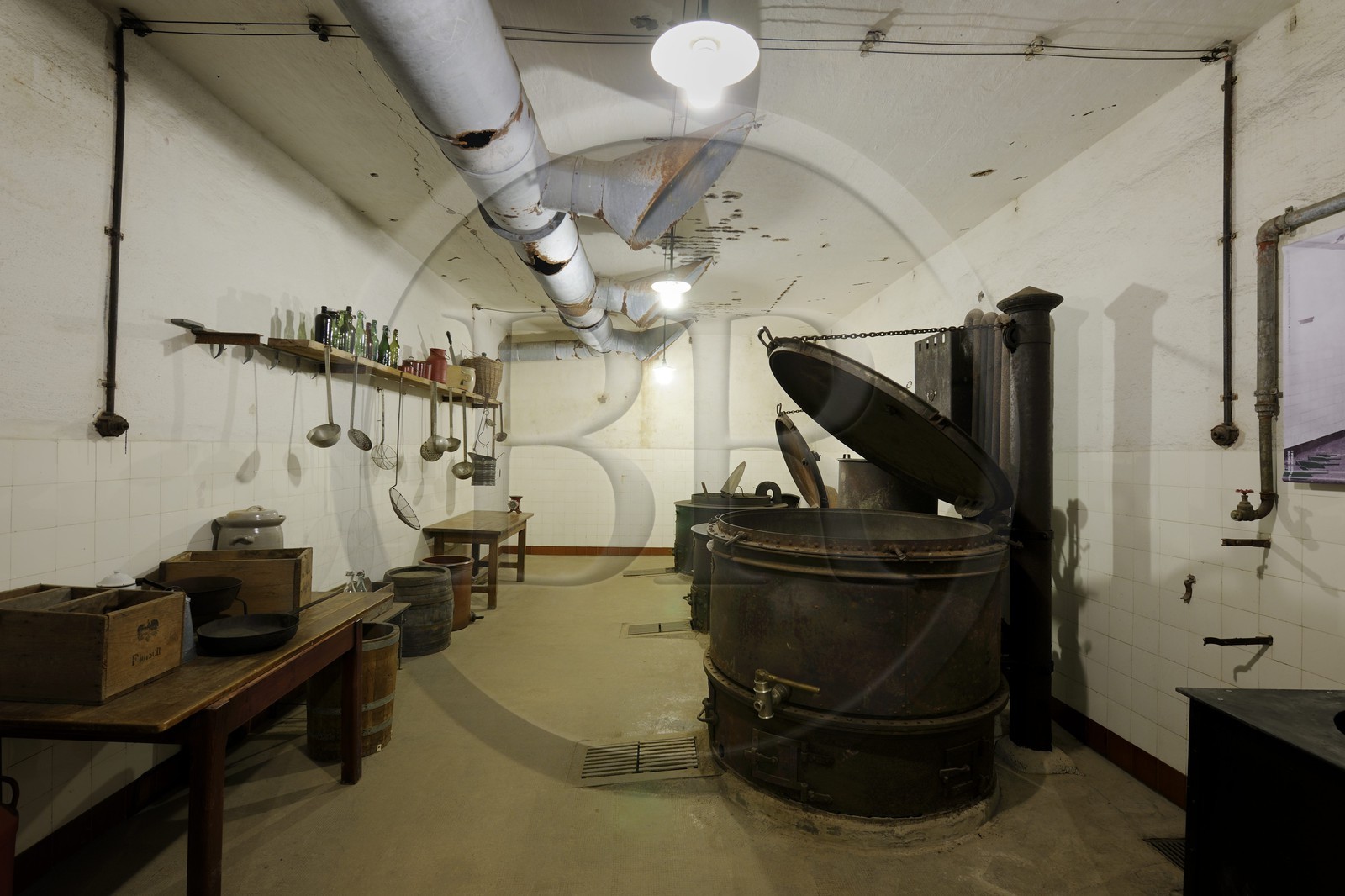 France, Bas-Rhin (67), le Fort de Mutzig, la cuisine de l'abri d'infanterie J16 dans la Feste