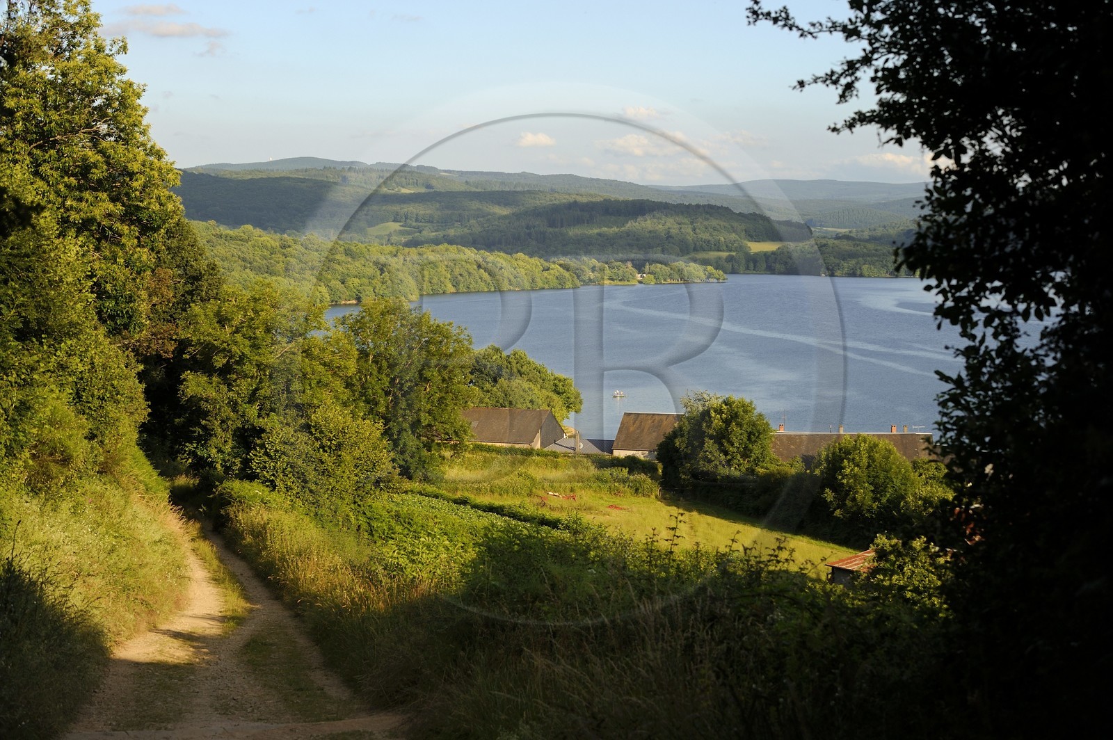 France, Nièvre (58), lac de Pannecière