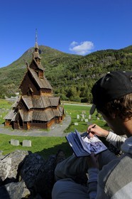 Norvège, comté de Sogn Og Fjordane, église en bois debout ou stavkirke (1130) de Borgund aux motifs vikings de l’ère pré-chrétienne