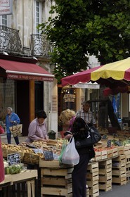 France, Charente-Maritime (17), Rochefort, le marché de l'avenue Charles de Gaulle