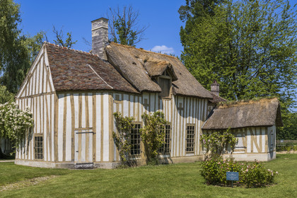 France, Oise (60), Chantilly, le chateau de Chantilly, le Hameau dans le parc du Domaine