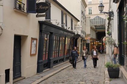 France, Paris (75), le restaurant Le Procope dans la cour du Commerce Saint André des Arts