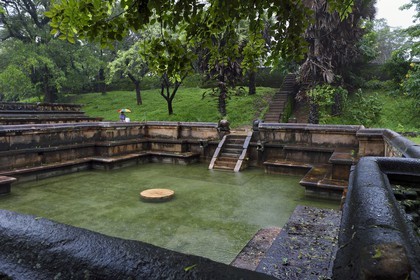 Sri Lanka, province du Centre-Nord, Polonnaruwa, l'ancienne capital du pays (XIe au XIIIe siècle) est classée au Patrimoine Mondial de l'UNESCO, Palais Royal, le bain du Prince (Kumara Pokuna)