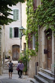 France, Var (83), Seillans, labellisé Les Plus Beaux Villages de France, rue du Mitan-Four