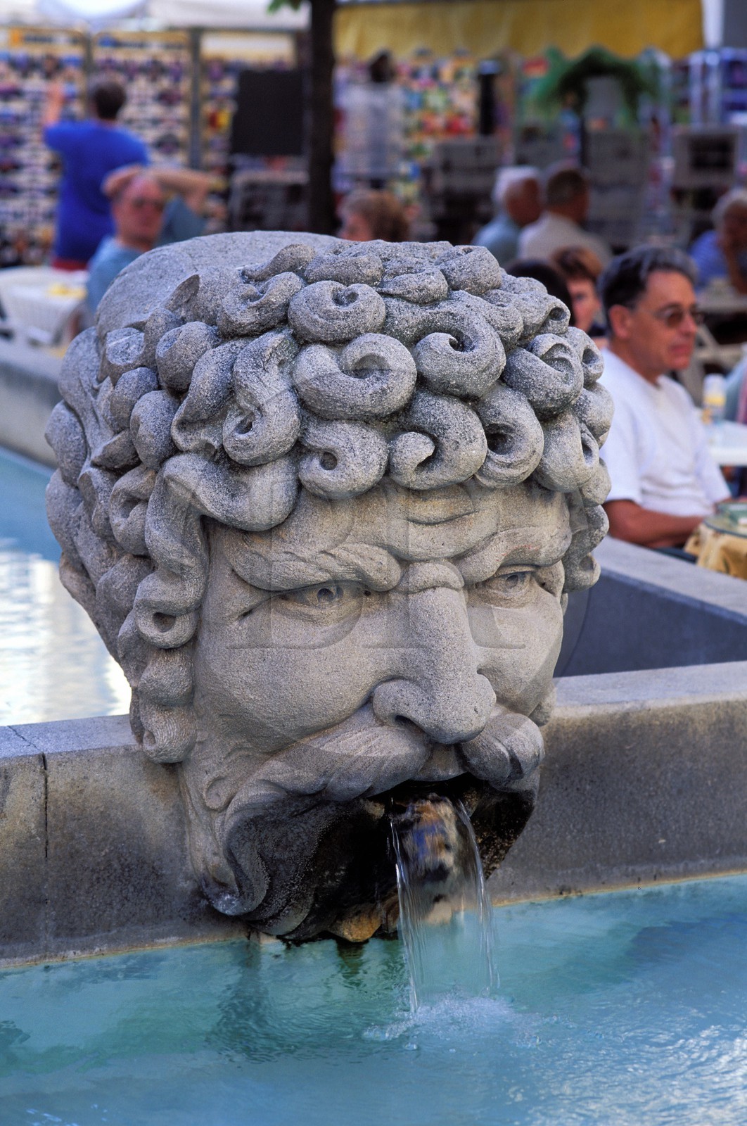 France, Vaucluse (84), Carpentras, place du Général de Gaulle (Comtat Venaissin)