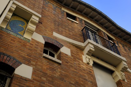 France, Val-de-Marne (94), Vincennes, maison d’artiste aux décors d’animaux au 13 rue Eugénie-Gérard