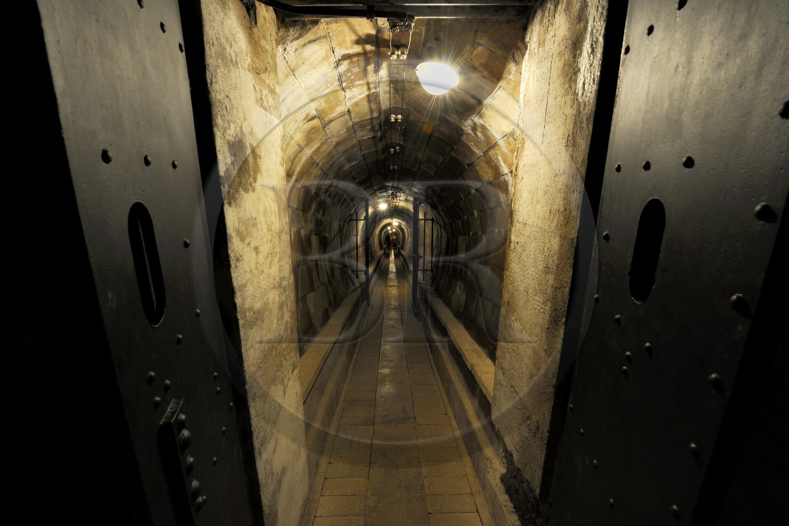 France, Bas-Rhin (67), le Fort de Mutzig, une galerie ovoïde de la Feste