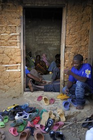 Tanzanie, région de Morogoro, les Monts Uluguru, école coranique dans un village aux alentours de l'ancien refuge allemand de Morningside