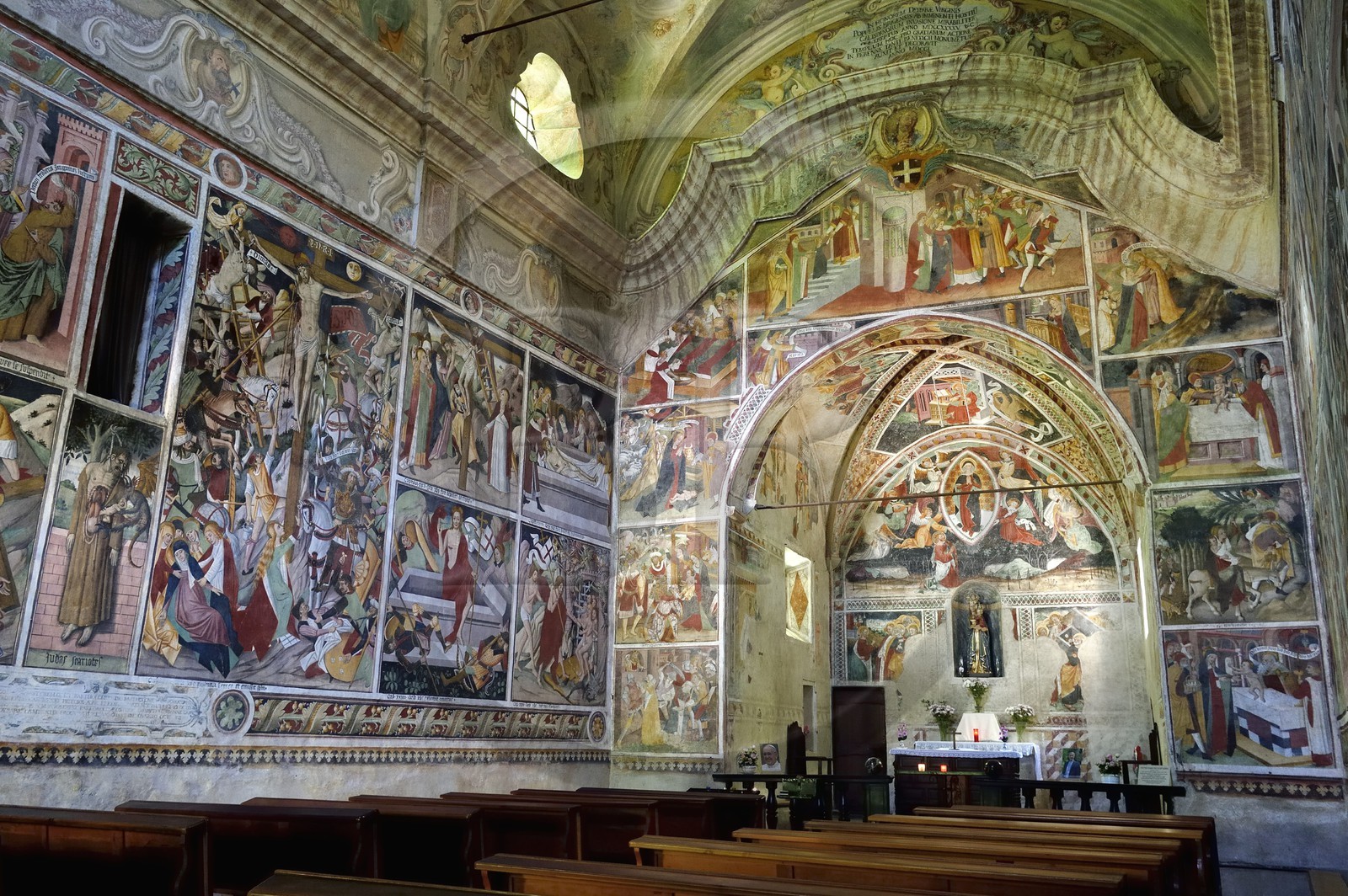 France, Alpes-Maritimes (06), vallée de la Roya, La Brigue, chapelle de Notre-Dame-des-Fontaines, fresques du XVe siècle attribuées à Jean Canavesio