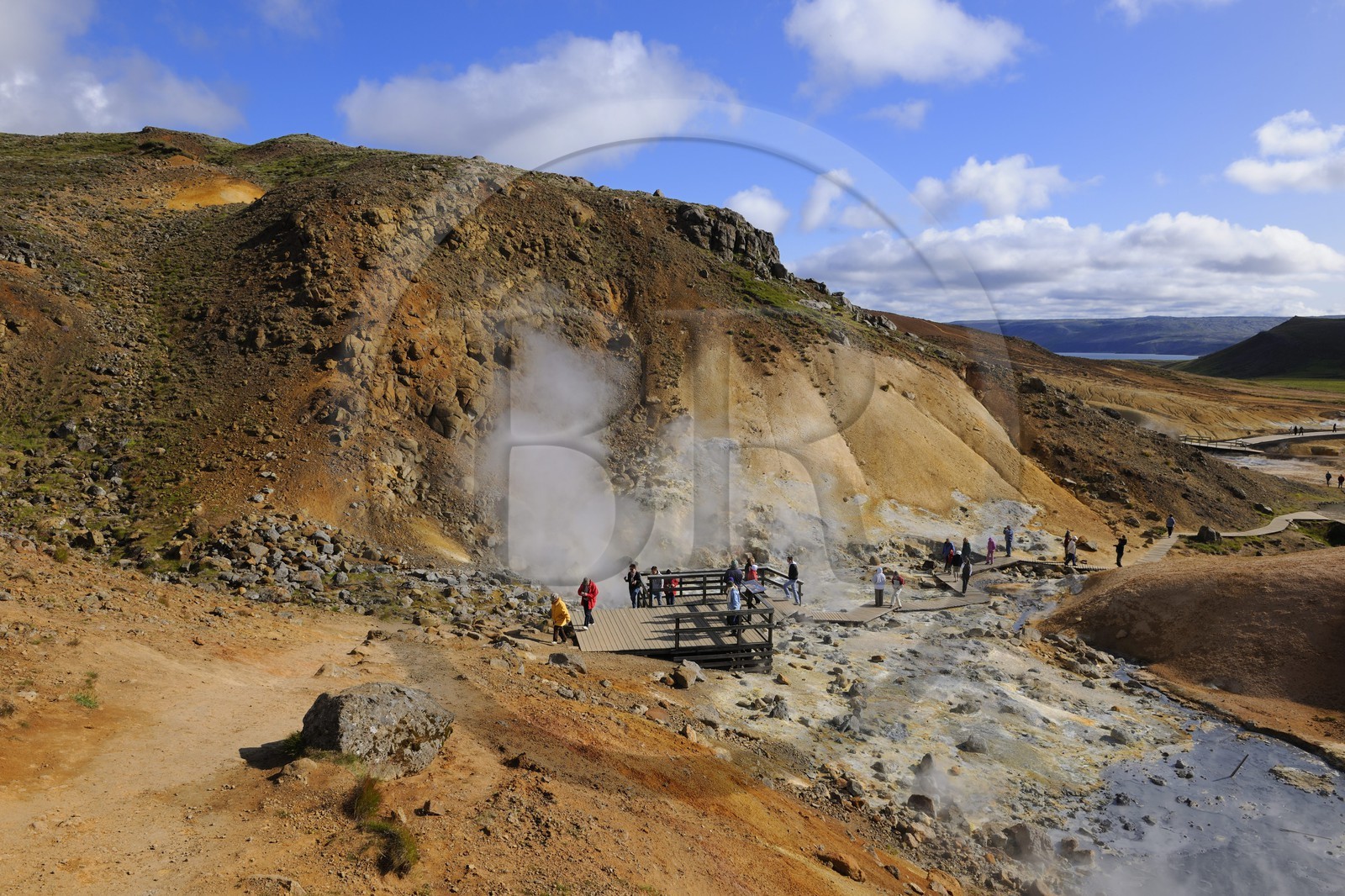 Islande, Région de Reykjavik, vallée de Krisuvik, solfatares et fumerolles de la zone géothermique de Seltun