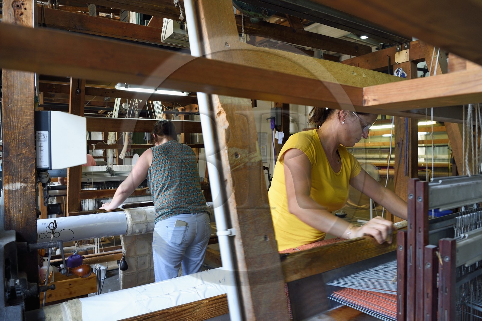 France, Var (83), Presqu'Ile de Saint-Tropez, Cogolin, la Manufacture Cogolin fabrique des tapis depuis 1924, la plupart sont tissés par lés sur des métiers Jacquard à bras du XIXème siècle