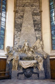 France, Bas-Rhin (67), Strasbourg, vieille ville classée au Patrimoine Mondial de l'UNESCO, l’église protestante Saint-Thomas, le mausolée de Maurice de Saxe, maréchal de France, sculpté par Jean-Baptiste Pigalle